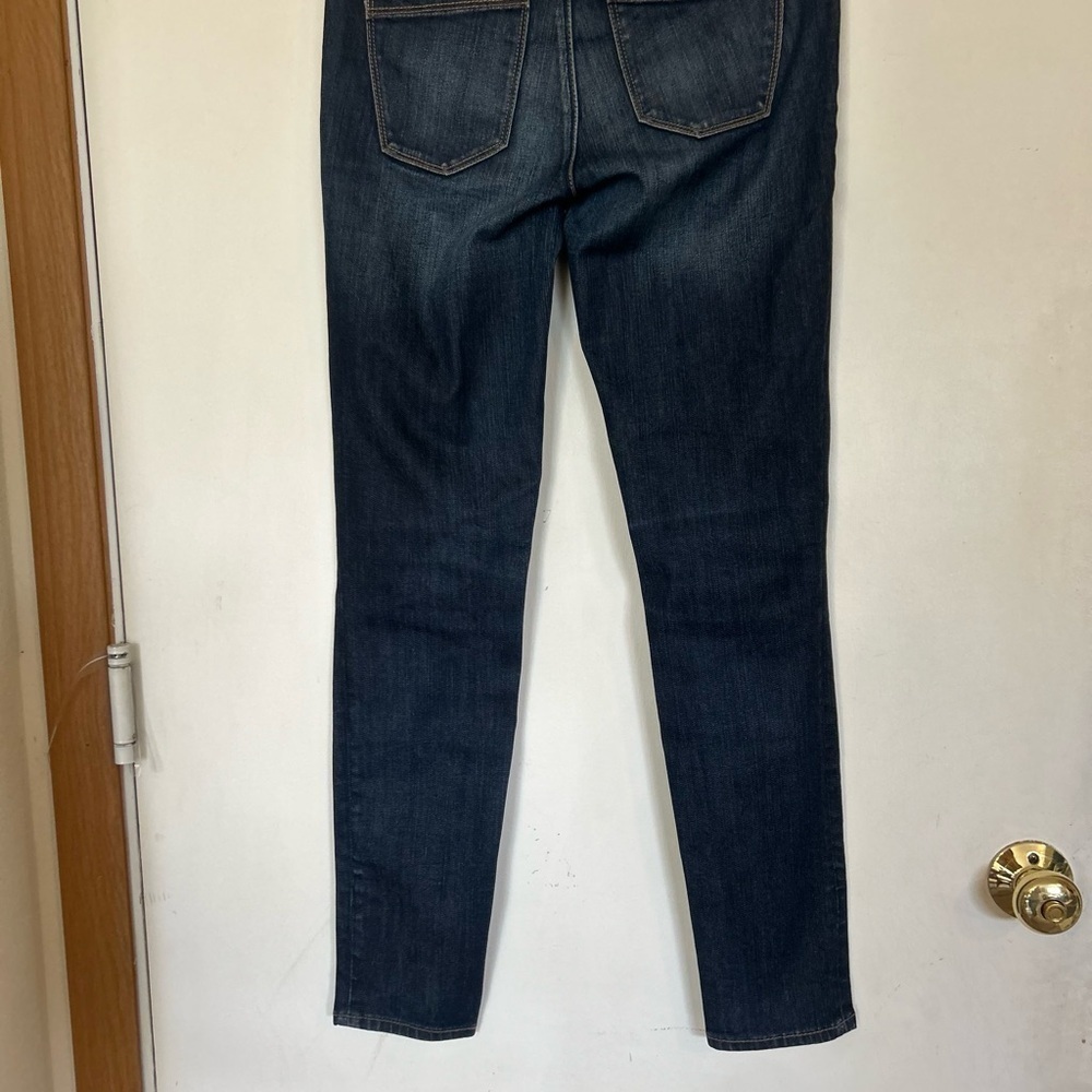 White house black market, the skimmer size 0 dark wash denim - Picture 3 of 12